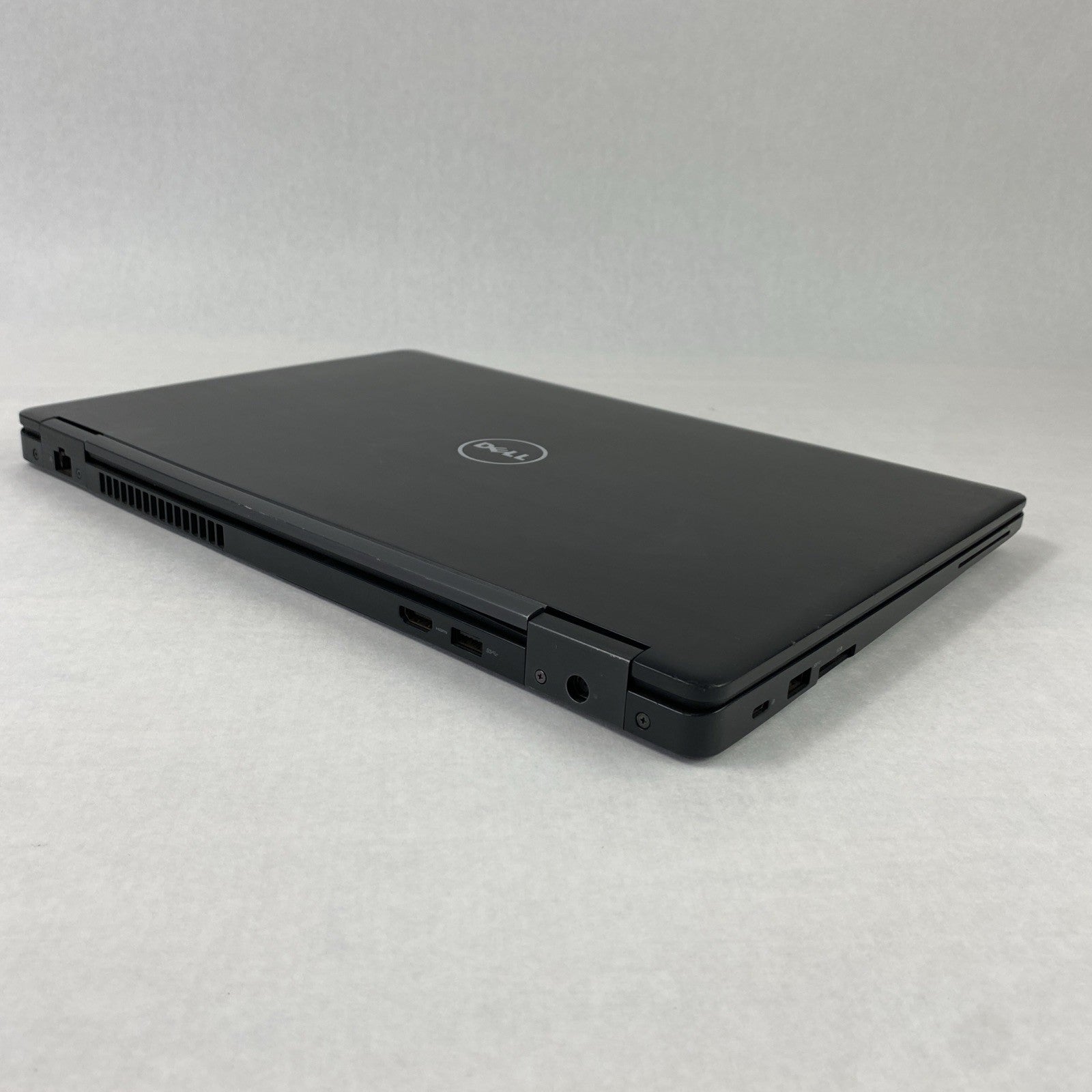 Dell Latitude 5580 Intel Core i5-7300U 2.6GHz 8GB RAM 15.6" No HDD No OS