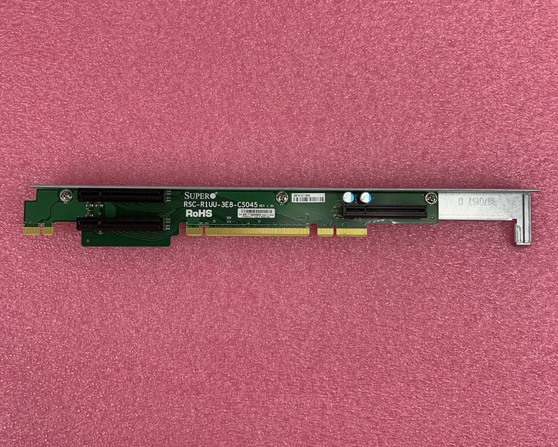 Supermicro RSC-R1UU-3E8-CS045 3-Port Riser Card