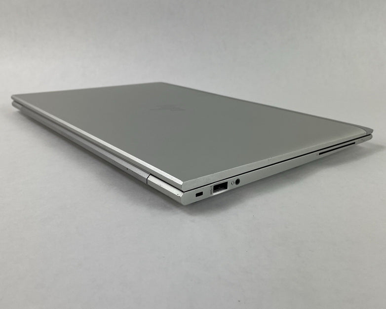 HP EliteBook 850 G8 15.6" i5-1145G7 2.60 GHz 8 GB RAM No SSD/OS/AC/Batt - Bottom