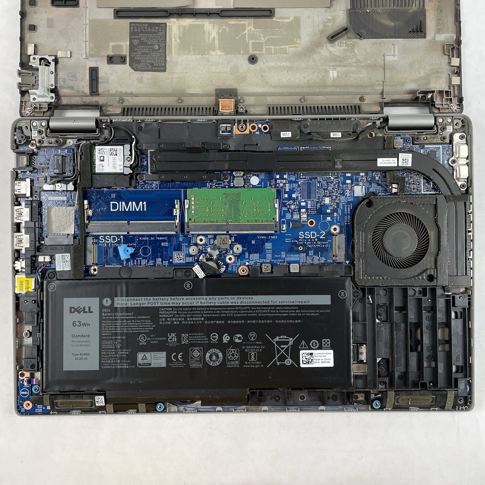 Dell Latitude 5520 15.6" i5-1135G7 1.40 GHz 8 GB RAM No SSD/OS/AC - Bad Paint18