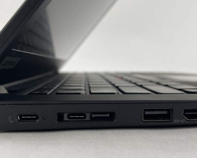 Lenovo ThinkPad T14 Gen 2a 14" Ryzen7 Pro 5850U 1.90 GHz 16 GB RAM No SSD/OS/AC