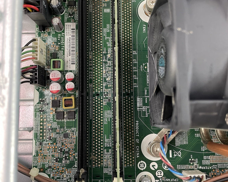 HP ProDesk 400 G1 SFF i3-4130 3.40 GHz 4 GB RAM No HDD/OS