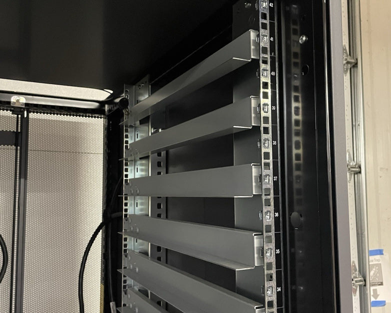 NETAPP NAC-0501 Server Rack Cabinet Unlocked With Keys