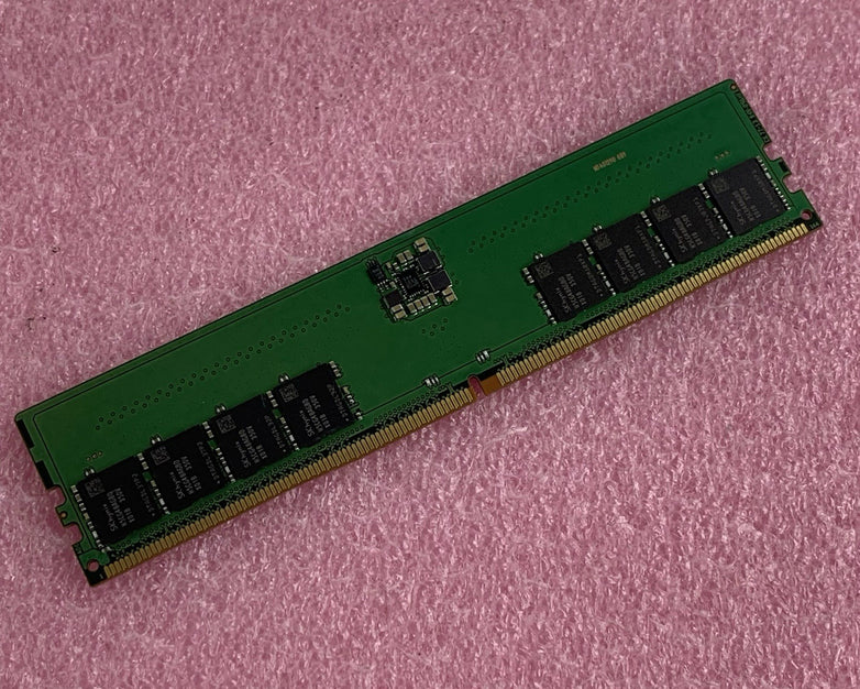 SK Hynix HMCG78AGBUA084N AA DDR5-4800 1x16GB UDIMM Desktop Memory RAM
