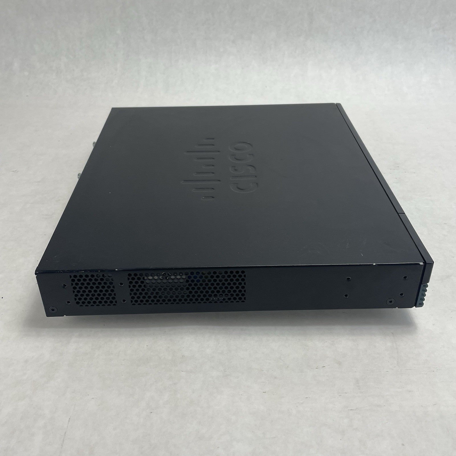 Cisco 1921/K9 V05 Integrated Services Router6