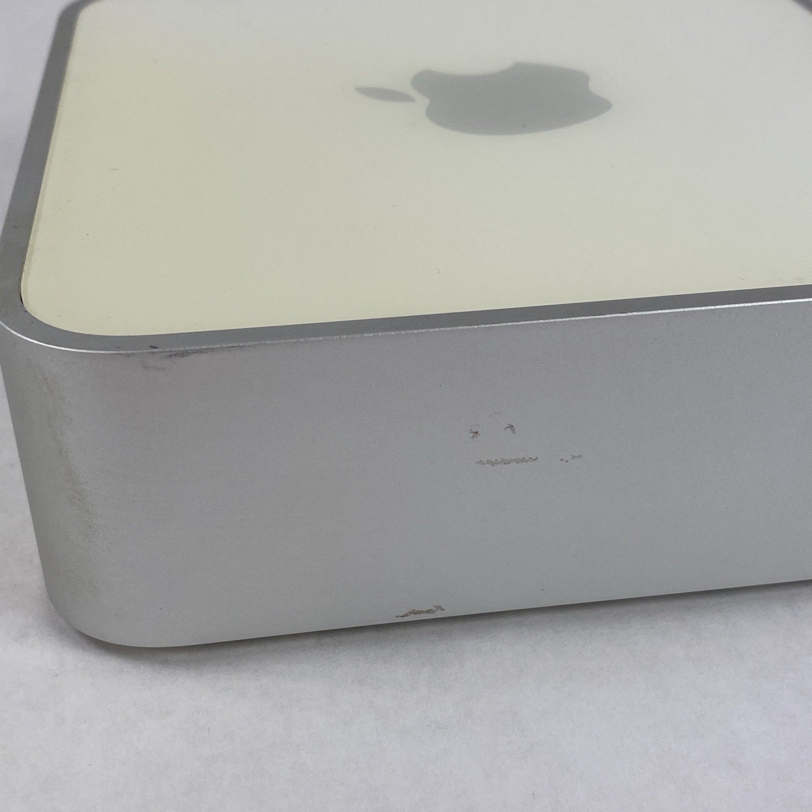 Apple Mac Mini A1176 2006 Core Solo T1200 1.5GHz 512MB RAM No HDD No OS No AC7