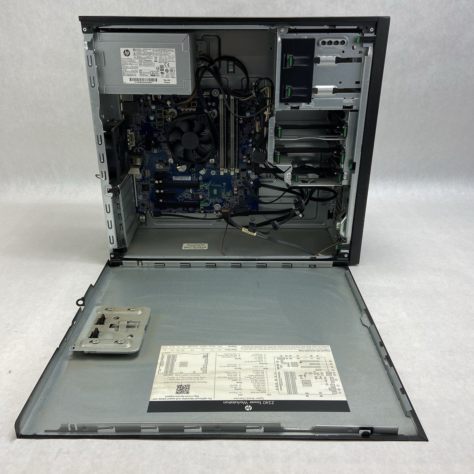 HP Z240 WorkStation MT Intel Core i3-6100 3.7GHz 8GB RAM No HDD No OS8