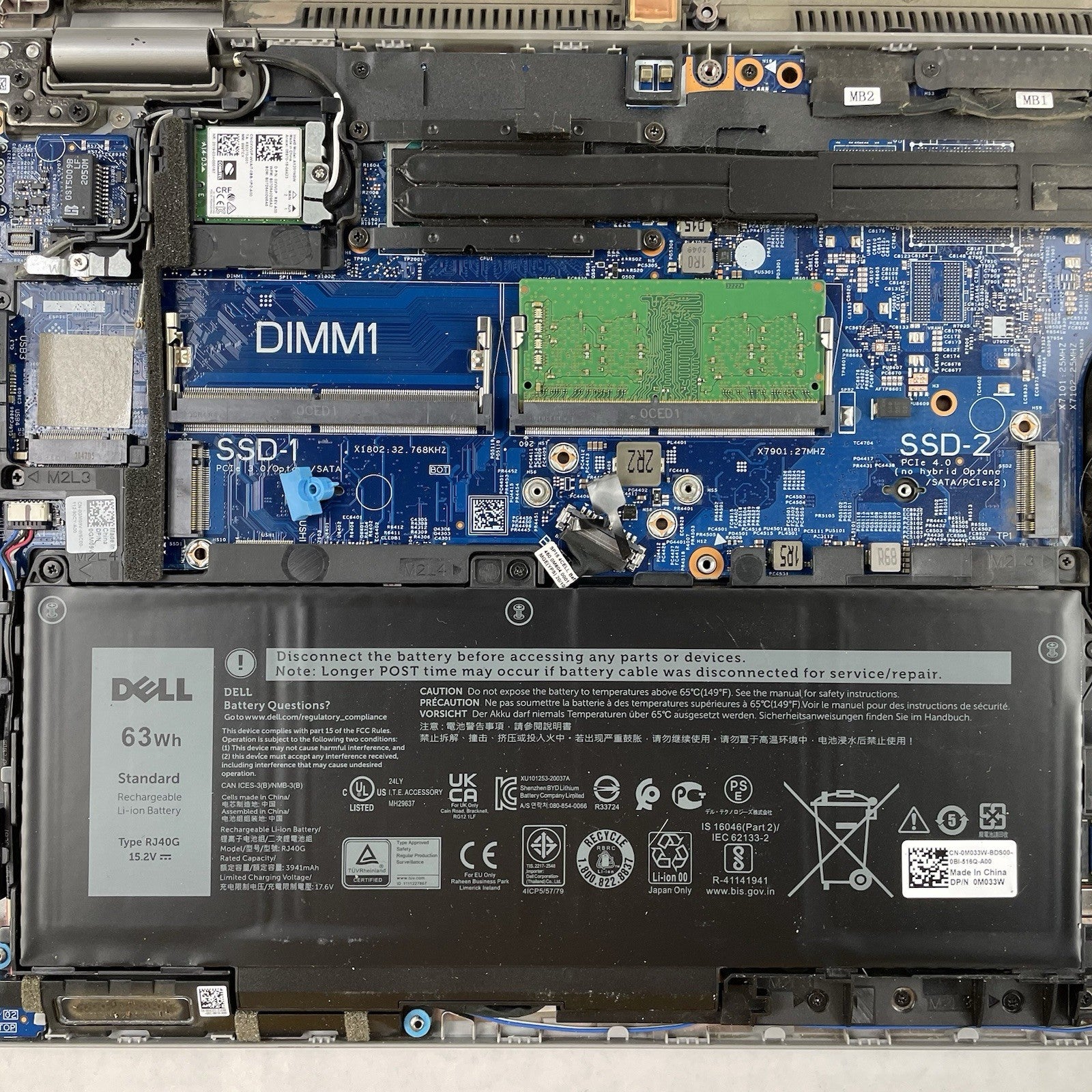 Dell Latitude 5520 15.6" i5-1135G7 1.40 GHz 8 GB RAM No SSD/OS/AC - Bad Paint19