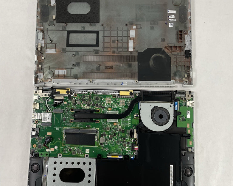 ASUS Q505U 15.6" Core i5-8250U 1.60 GHz 8 GB RAM No HDD No OS READ