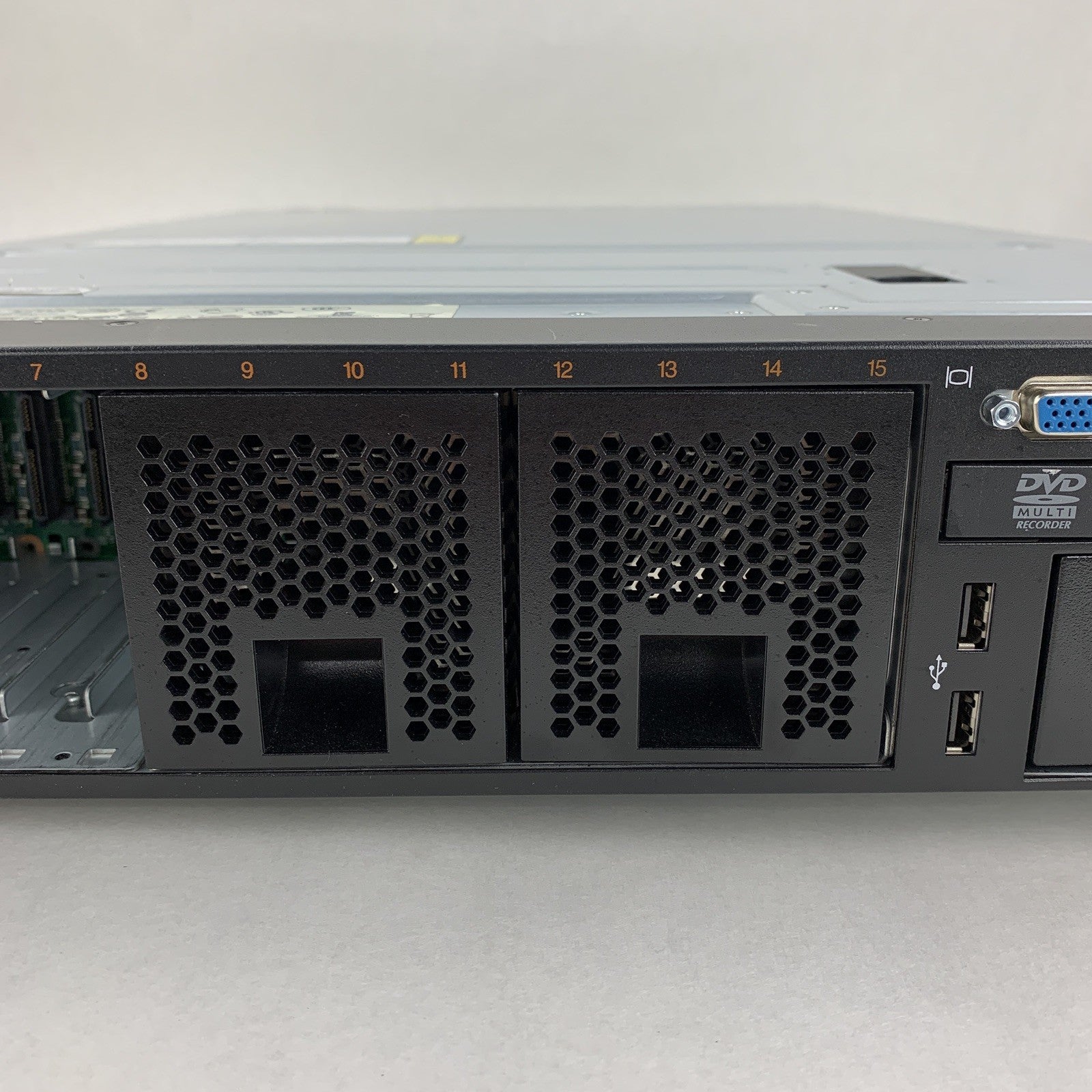IBM System x3650 M4 Server  2x  E5-2640 2.5 GHz 32 GB RAM No OS No 2.5" HDD