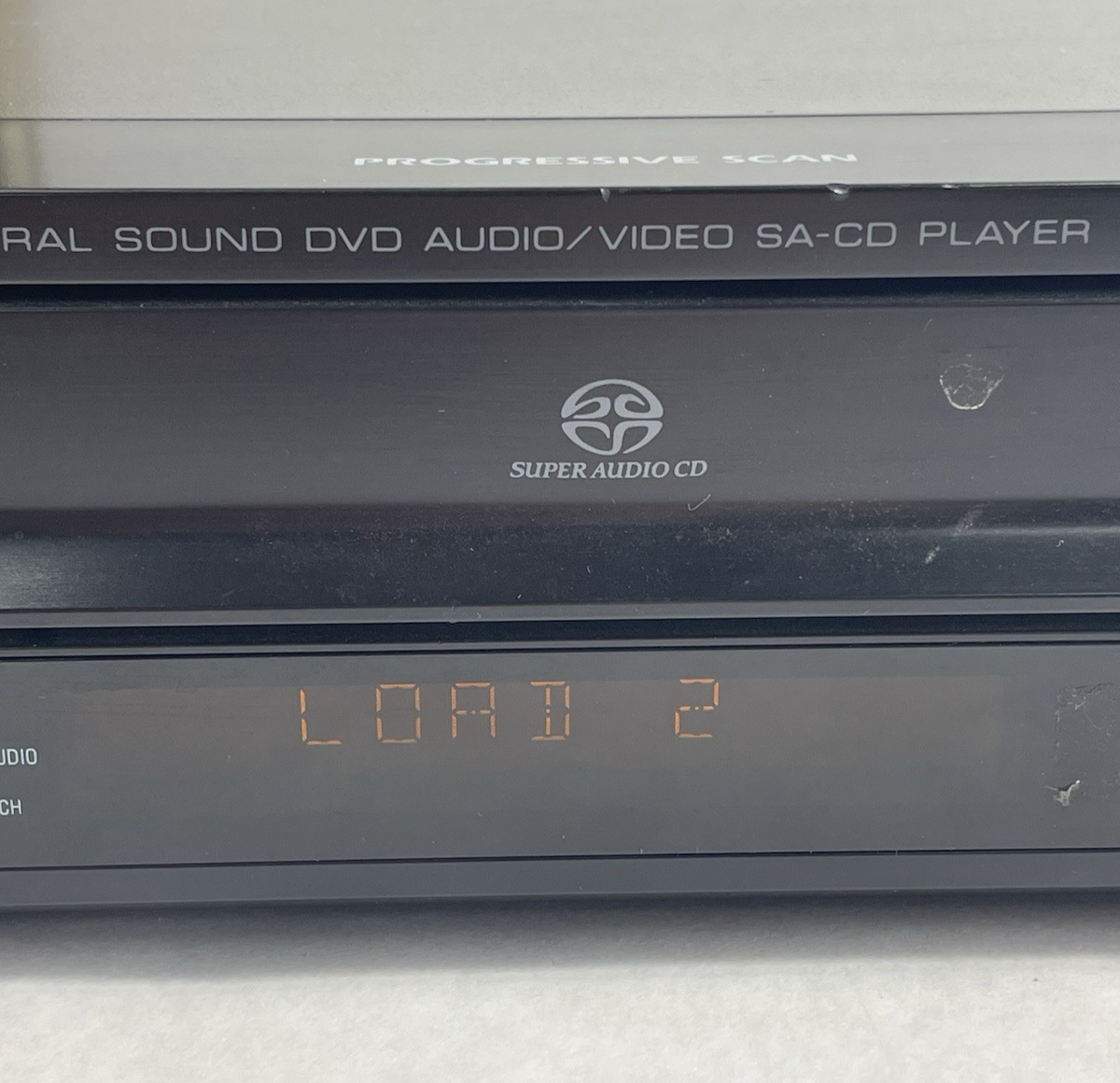 Yamaha  DVD-C750 DVD Player 5-Disc Progressive Scan Natural Sound