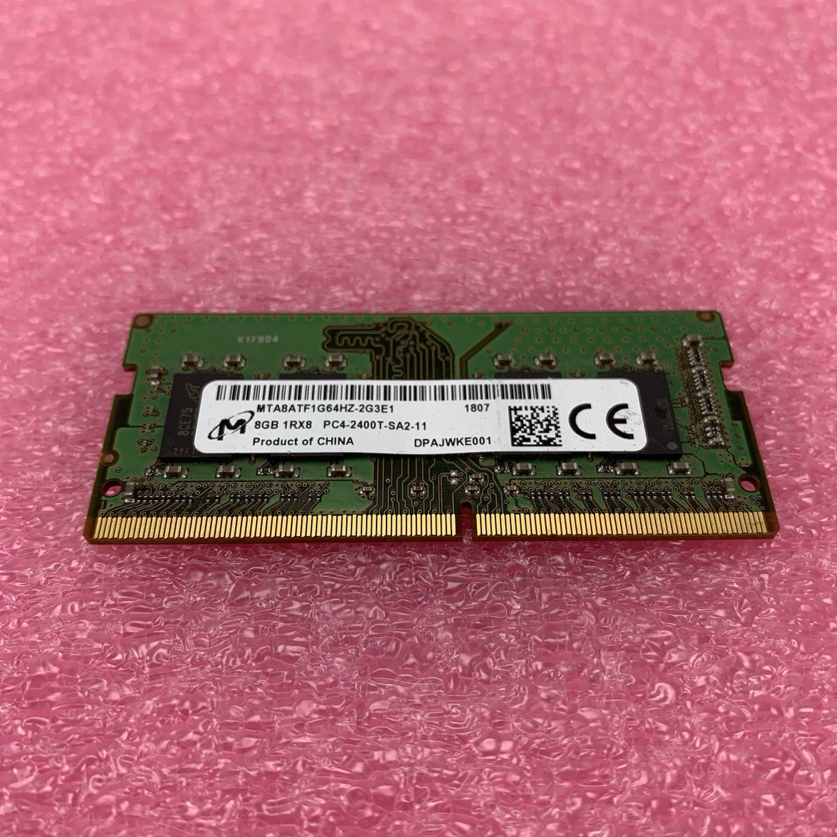 Micron MTA8ATF1G64HZ-2G3E1 PC4-2400T-SA2-11 8GB 1Rx8 Desktop Memory RAM1