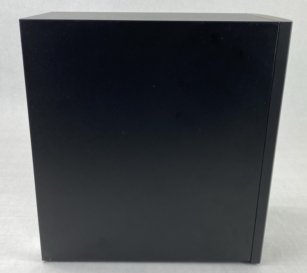 HP Pavilion 510-a010 MT AMD A8-7410 2.20GHz 8GB RAM No HDD No OS No Power Cord