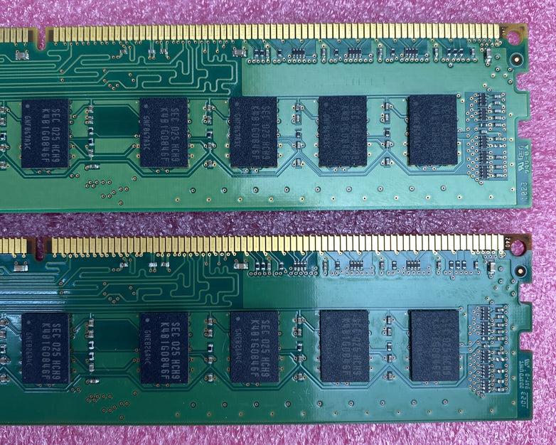 Lot of ( 2 ) 2GB Samsung M378B5673FH0-CH9 PC3-10600U DDR3-1333MHz 2Rx8 Non-ECC