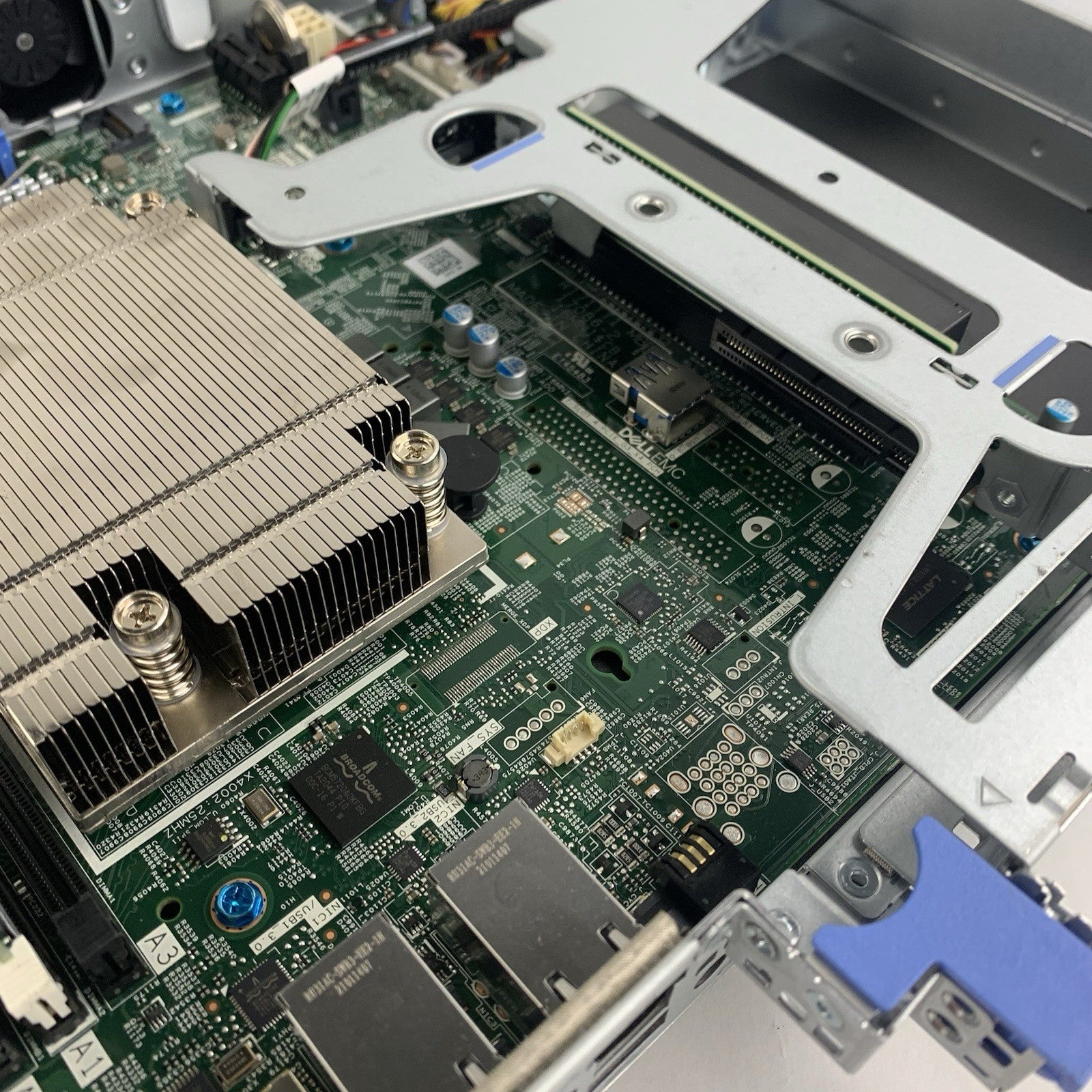 Dell PowerEdge R340 1U Server 1x Xeon E-2144G 3.6 GHz 16 GB No OS No HDD15