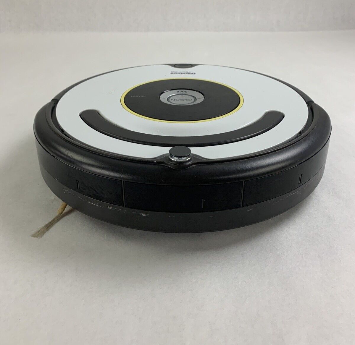 iRobot Roomba Robotic Vacuum Cleaner 620 Bad Battery Left Sensor For Parts