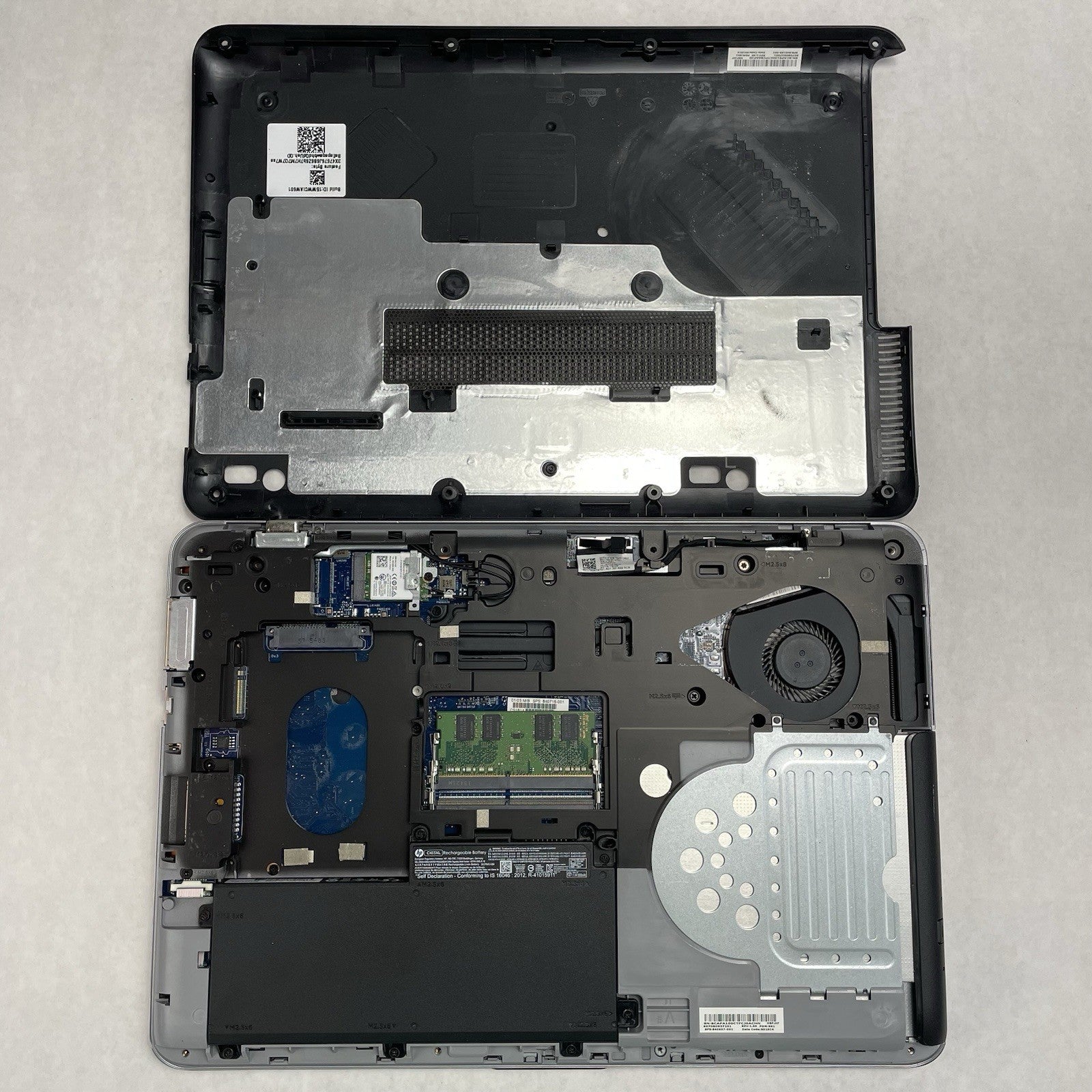 HP ProBook 640 G2 14" i5-6200U 2.30 GHz 4 GB RAM No SSD/OS/AC15