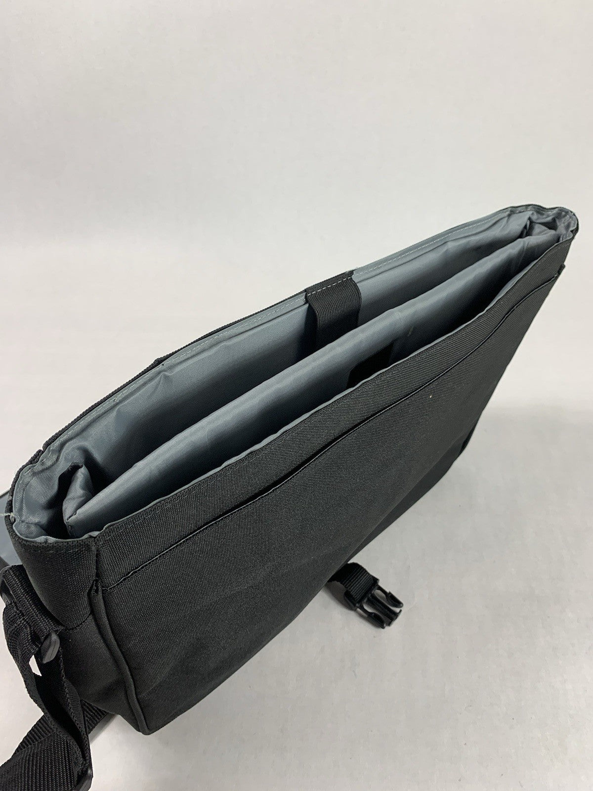 Microsoft Vintage Laptop Messenger Bag 16" x 12"