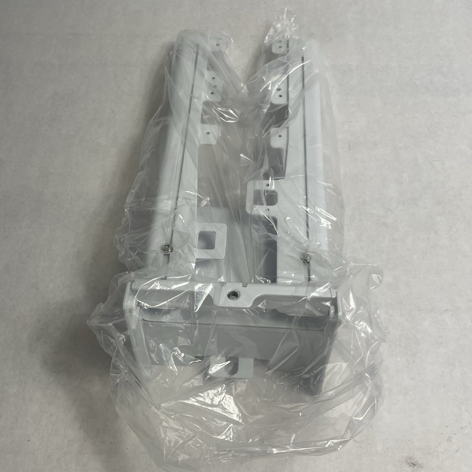 Epson ELPMB53 Ultra-Short Throw Wall Mount Setting Plate Open Box4