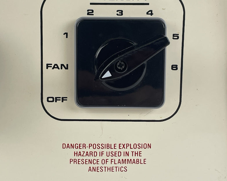 Quadrilite 6000 High Intensity Light Source For Medical Dental