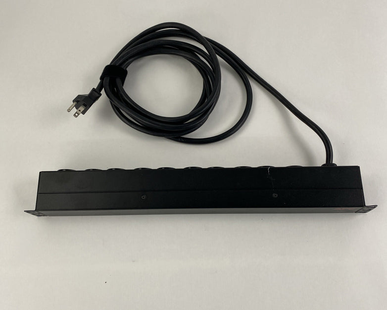 APC AP9562 Basic Rack PDU w/ Rack Ears
