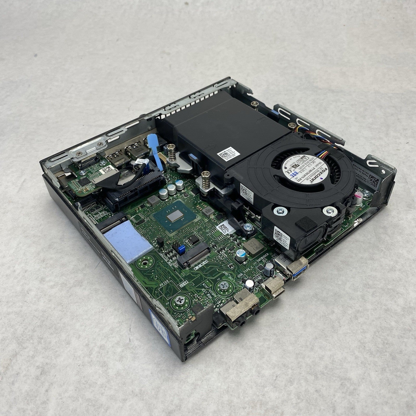 Dell OptiPlex 7050 Micro Intel Core i5-7500T 2.7GHz 8GB RAM No HDD/OS/Power Cord