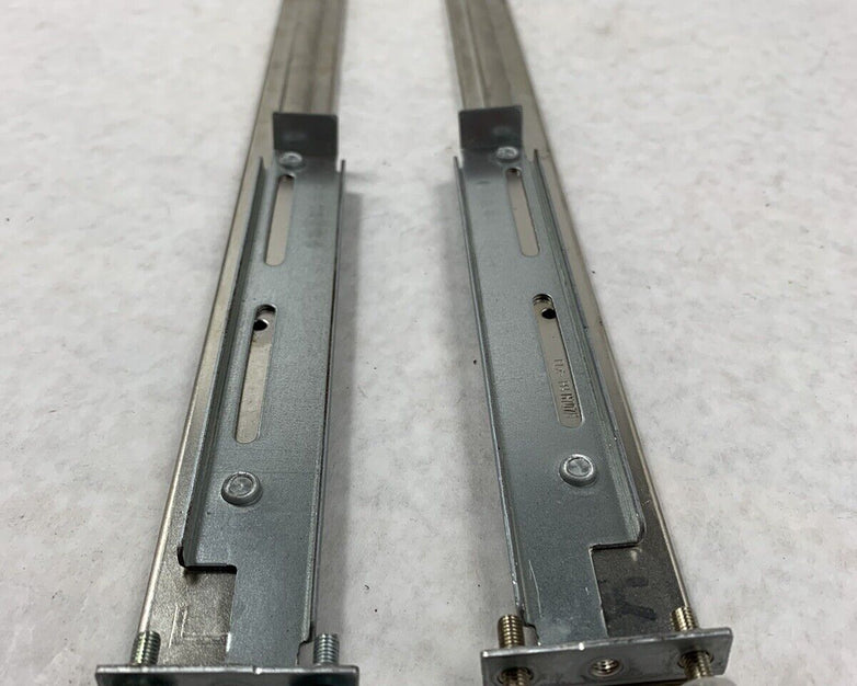 Dell H7077 H7076 PowerEdge 1850 1U Rackmount Versa Server Rails Screw In