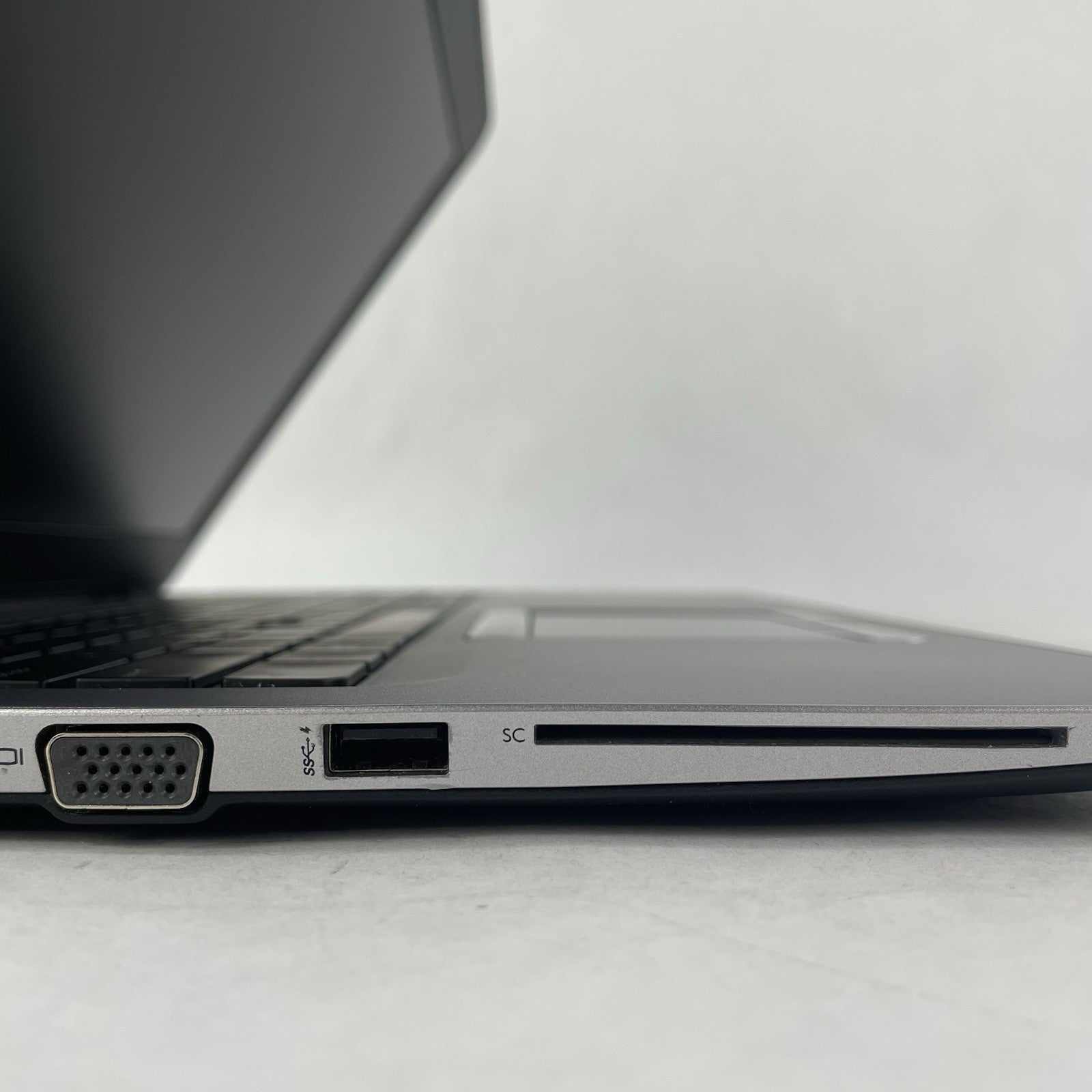 HP EliteBook 850 G3 15.6" i7-6600U 2.60 GHz 16 GB RAM No SSD/OS/AC - Bad Bottom4