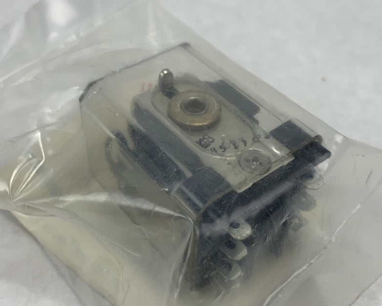 Beckman TJ-6 878815 Centrifuge Relay