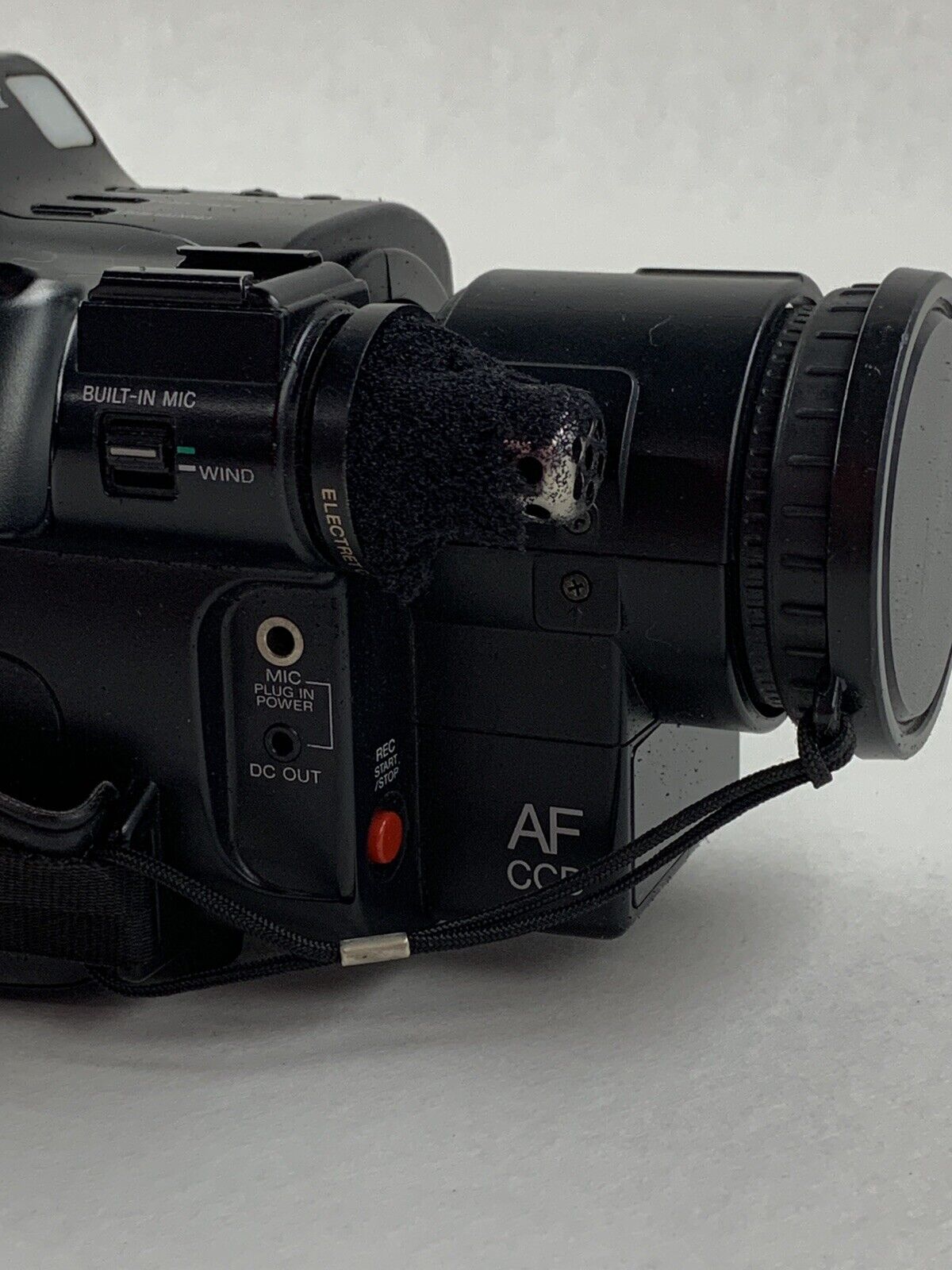 Sony Handycam CCD-F70 Camera and Case Bundle w/ Manual Charger Battery Powers On