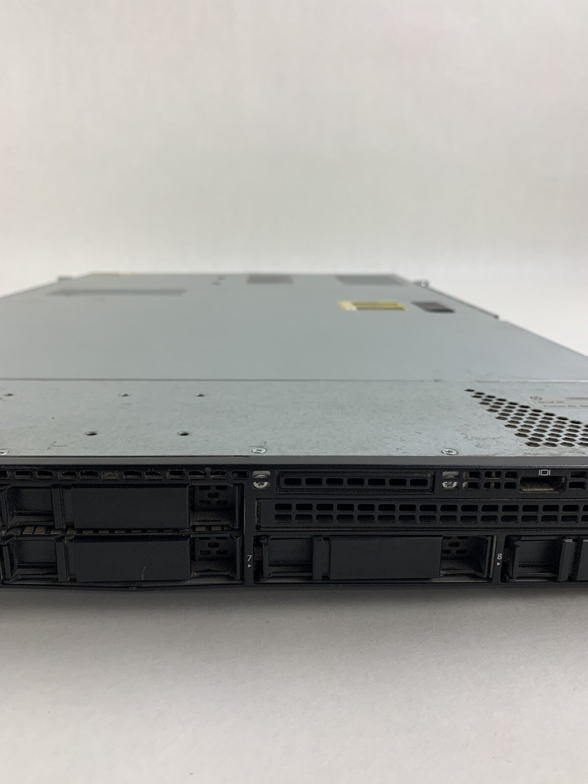 HP ProLiant DL360e Gen8 Intel Xeon E5- 2403 1.8 GHz 32 GB Ram No OS No HDD3