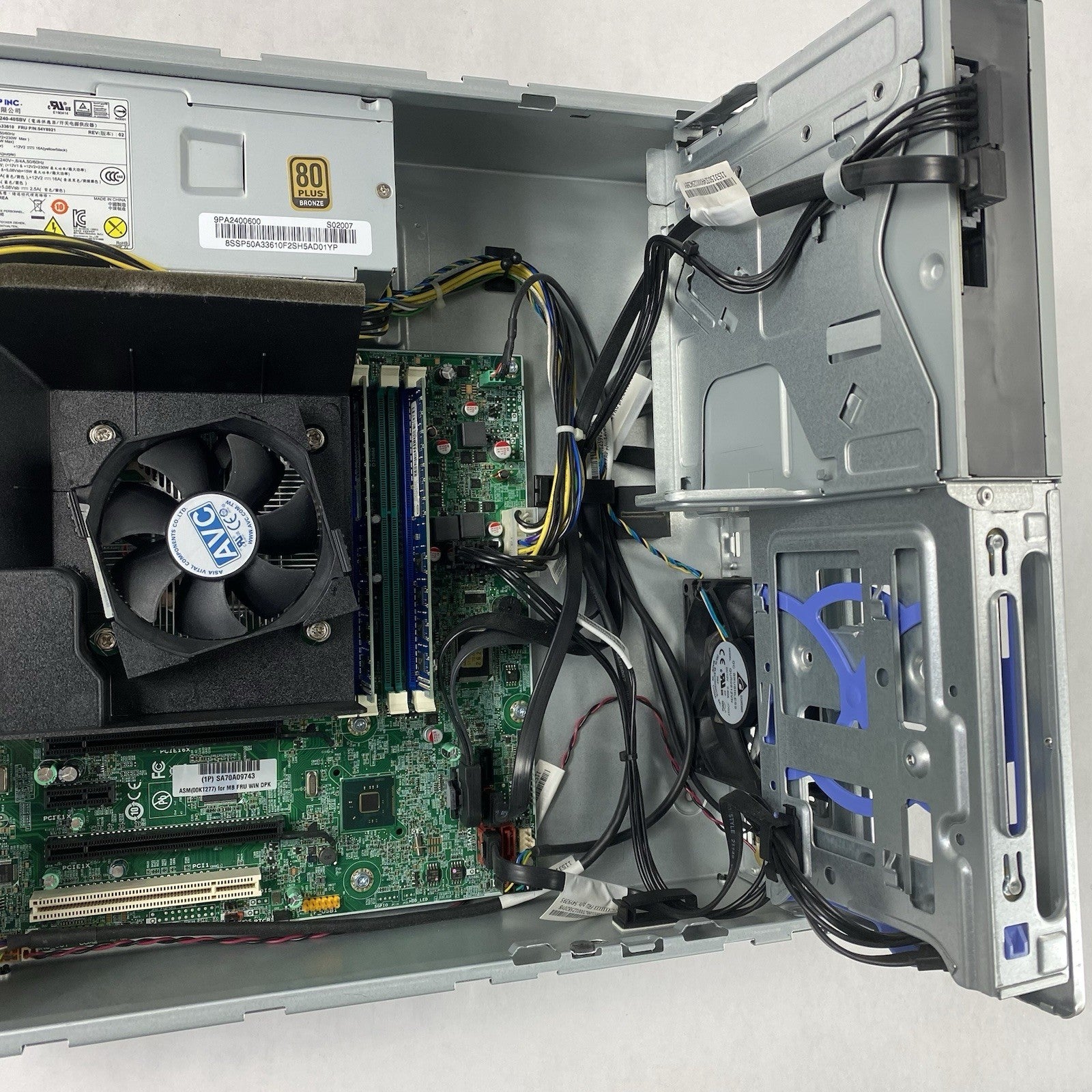 Lenovo ThinkCentre M93p SFF Intel Core i5-4570 3.2GHz 8GB RAM No HDD No OS