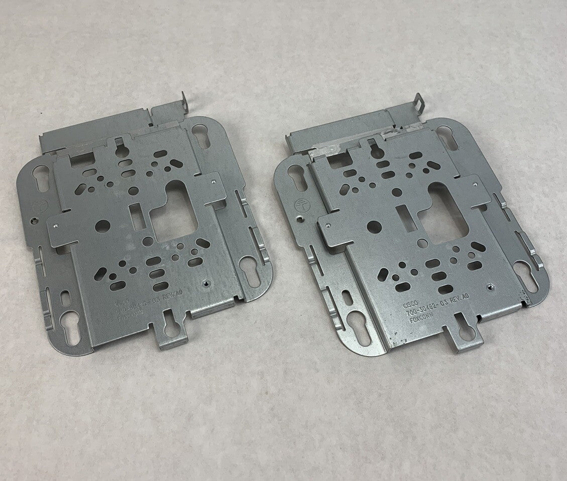 Cisco 700-30482-03 Mounting Kit (Lot of 2)