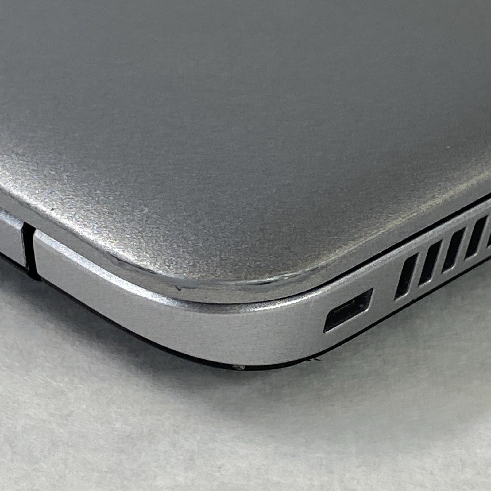 HP EliteBook 850 G3 Core i7-6600U 2.6GHz 8GB RAM 15.6" No Battery No HDD No OS