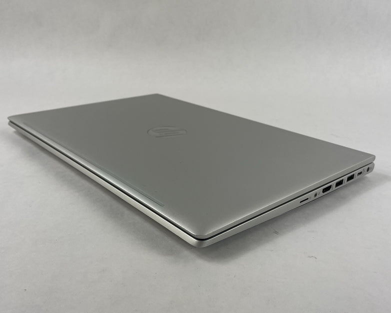 HP ProBook 450 G8 15.6" i5-1135G7 2.40 GHz 8 GB RAM Touchscreen No SSD/OS/AC
