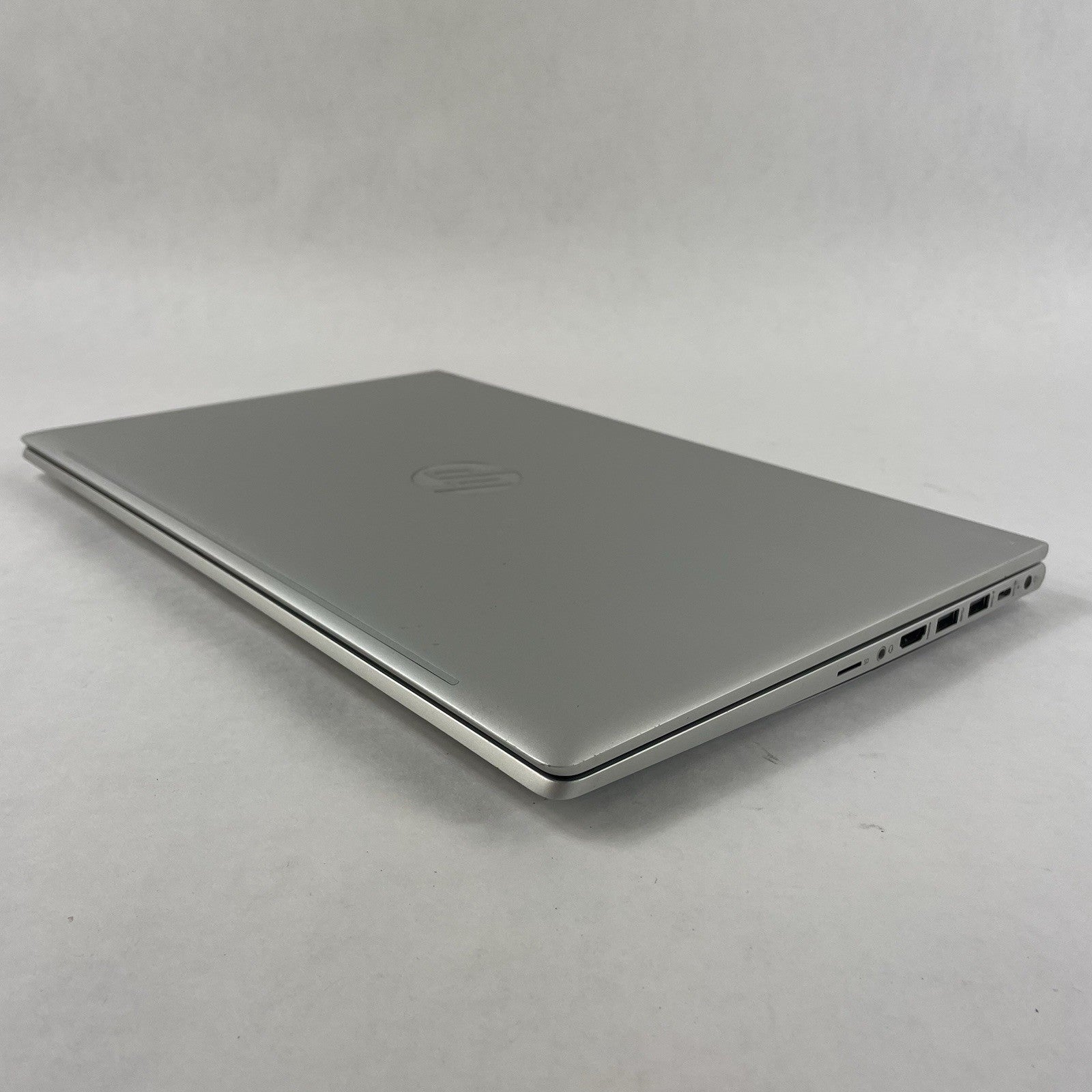 HP ProBook 450 G8 15.6" i5-1135G7 2.40 GHz 8 GB RAM Touchscreen No SSD/OS/AC9
