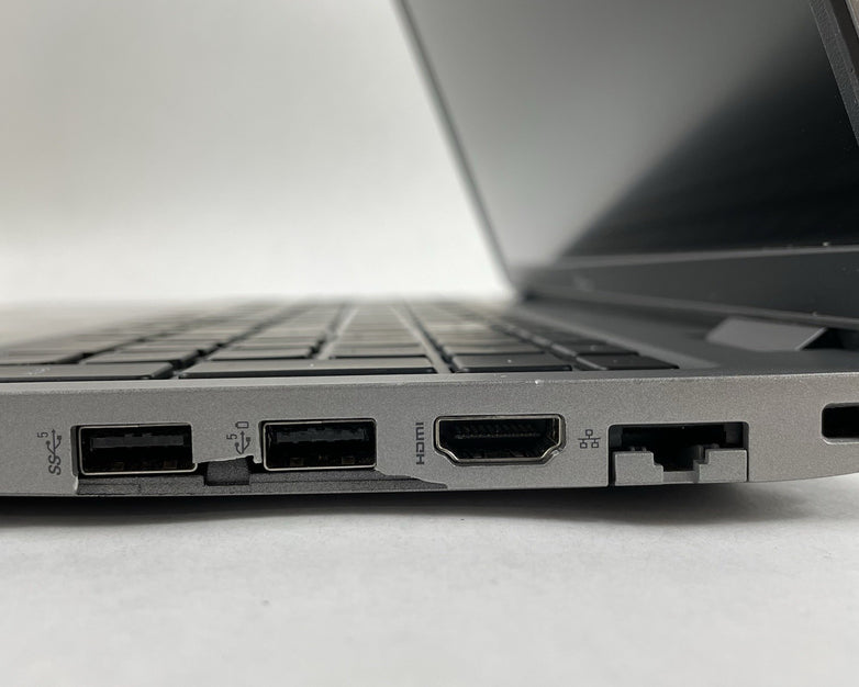 Dell Latitude 5530 15.6" i5-1245U 3.96 GHz 16 GB RAM No SSD/OS/AC - Bad Edge