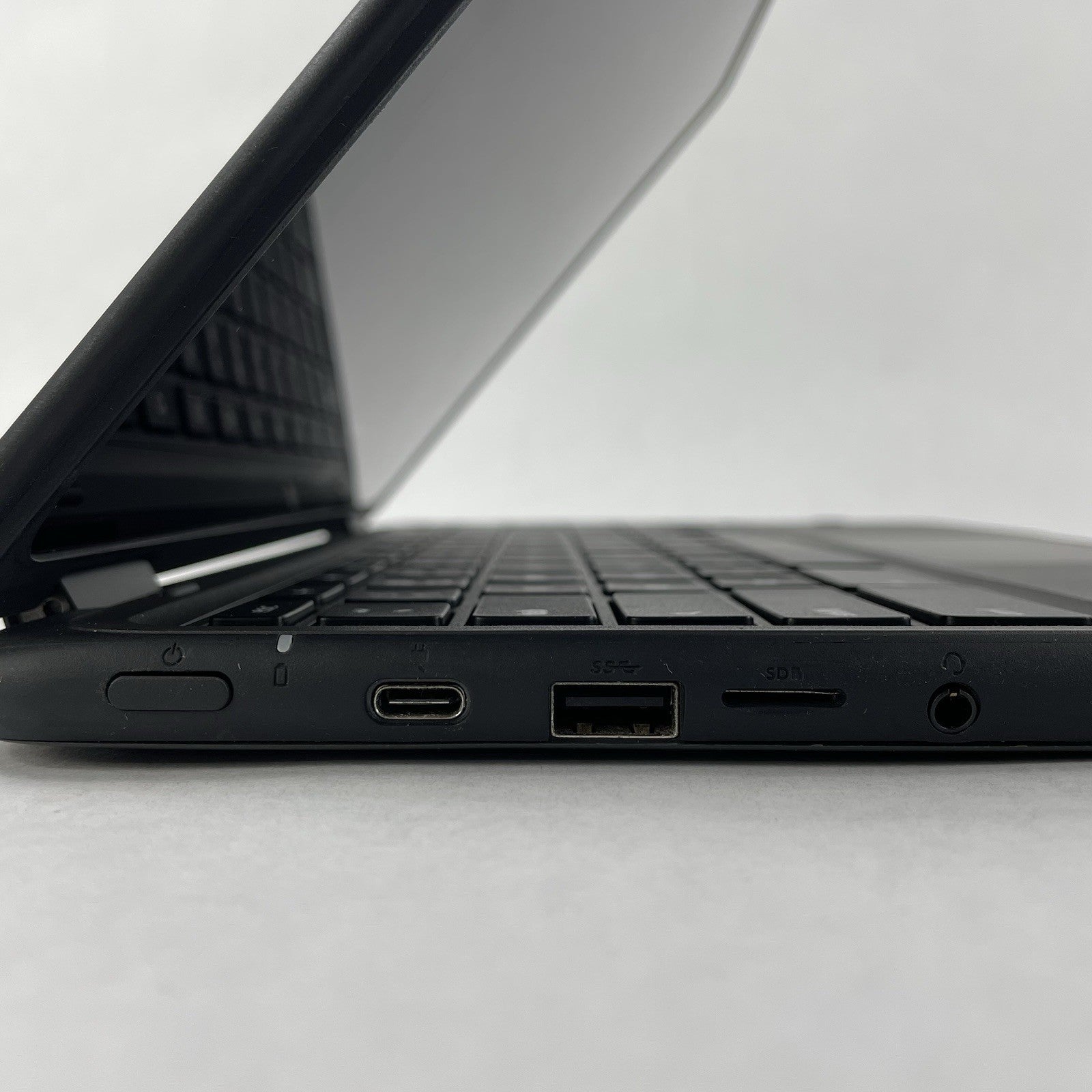 Dell ChromeBook 5190 2-in-1 Touch 11.6" Celeron N3350 1.10 GHz 4 GB RAM 16GB SSD6