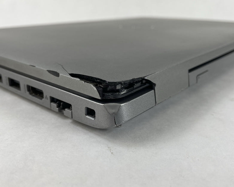 Dell Latitude 5520 15.6" i5-1135G7 2.40 GHz 8 GB RAM No SSD/OS/AC/Batt - READ