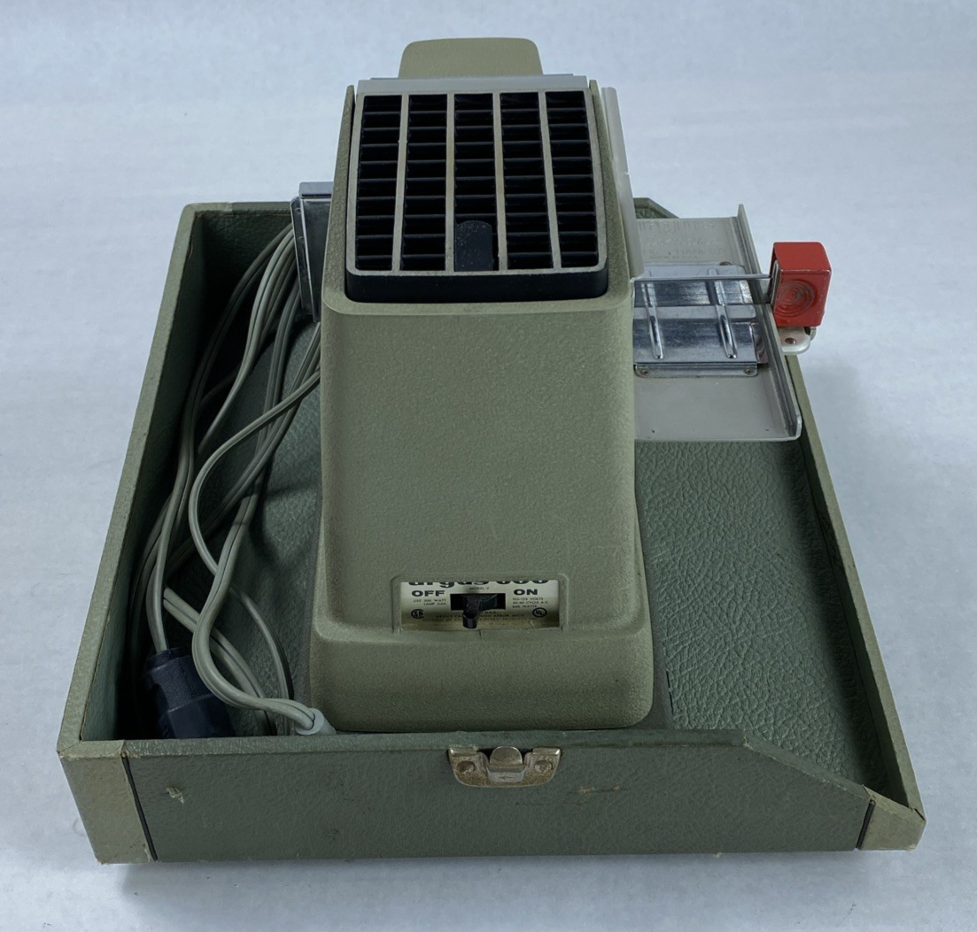 Argus 500 Model V Vintage 35mm Slide Projector Power Tested