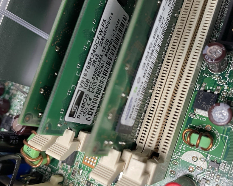 HP Compaq dc7900 MT Core 2 Duo Q8400 3.00 GHz 3 GB RAM No HDD No OS