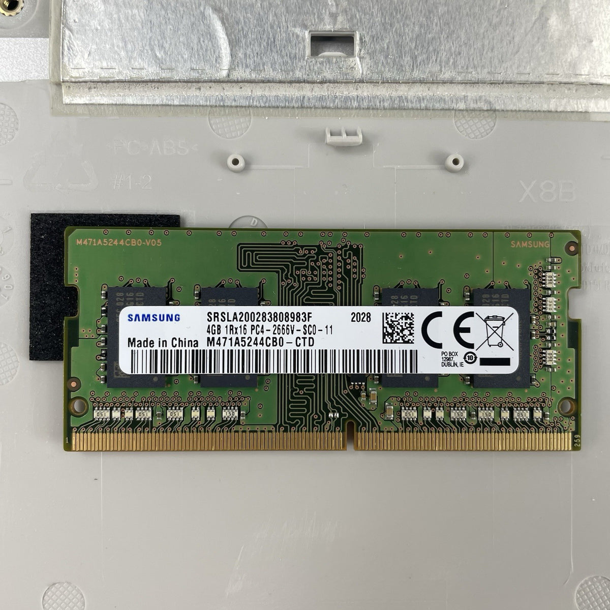 HP mt21 14" Celeron 3867U 1.80 GHz 4 GB RAM No SSD/OS/AC20