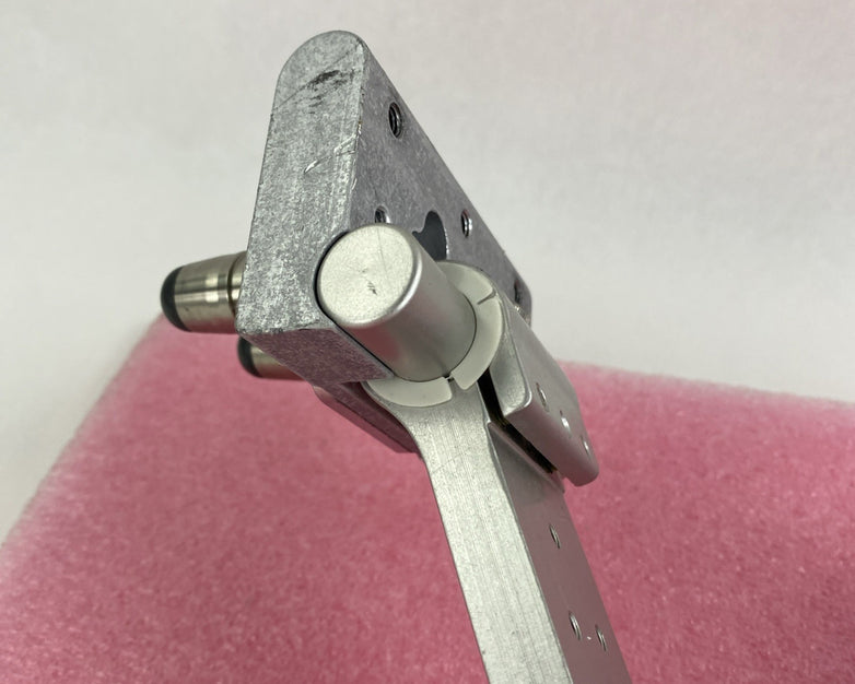 GCX WS-0001 Arm Max Load 30 lbs With Dual Hanger Hooks