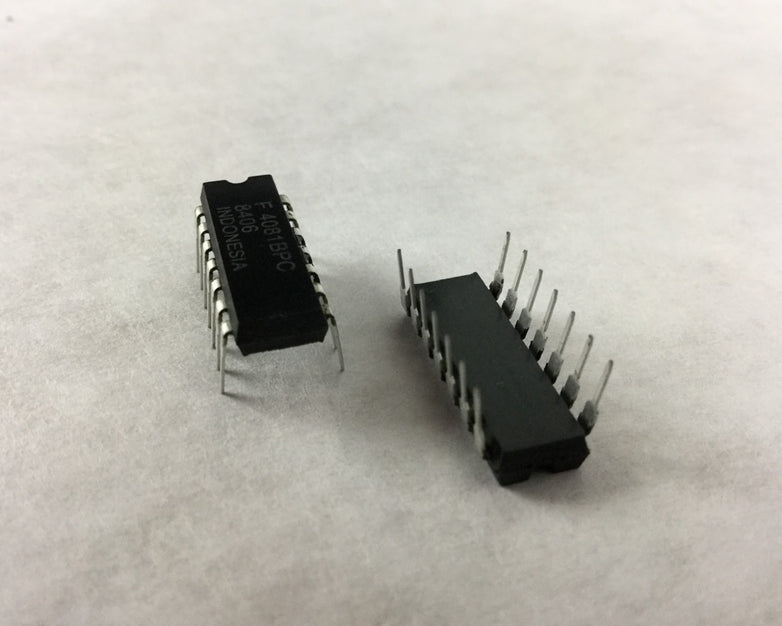Genuine FAIRCHILD 4081BPC 14-Pin Dip Integrated Circuit  Lot of 25