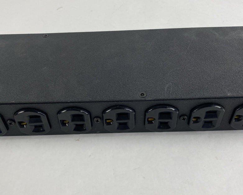 Geist SPC104-1020 10 Outlet 125VAC 20A Power Strip