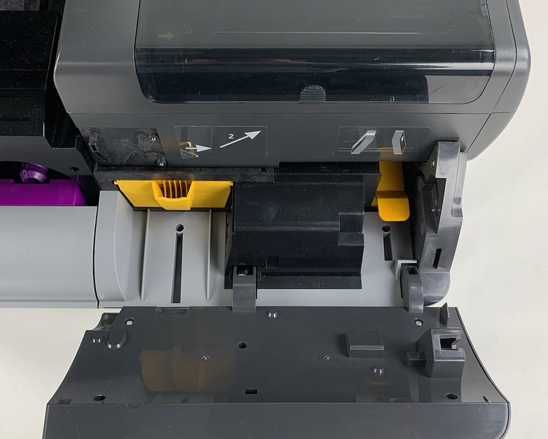 Zebra ZXP Series 7 Z71-U00C0000US00 Card Printer No Ribbon