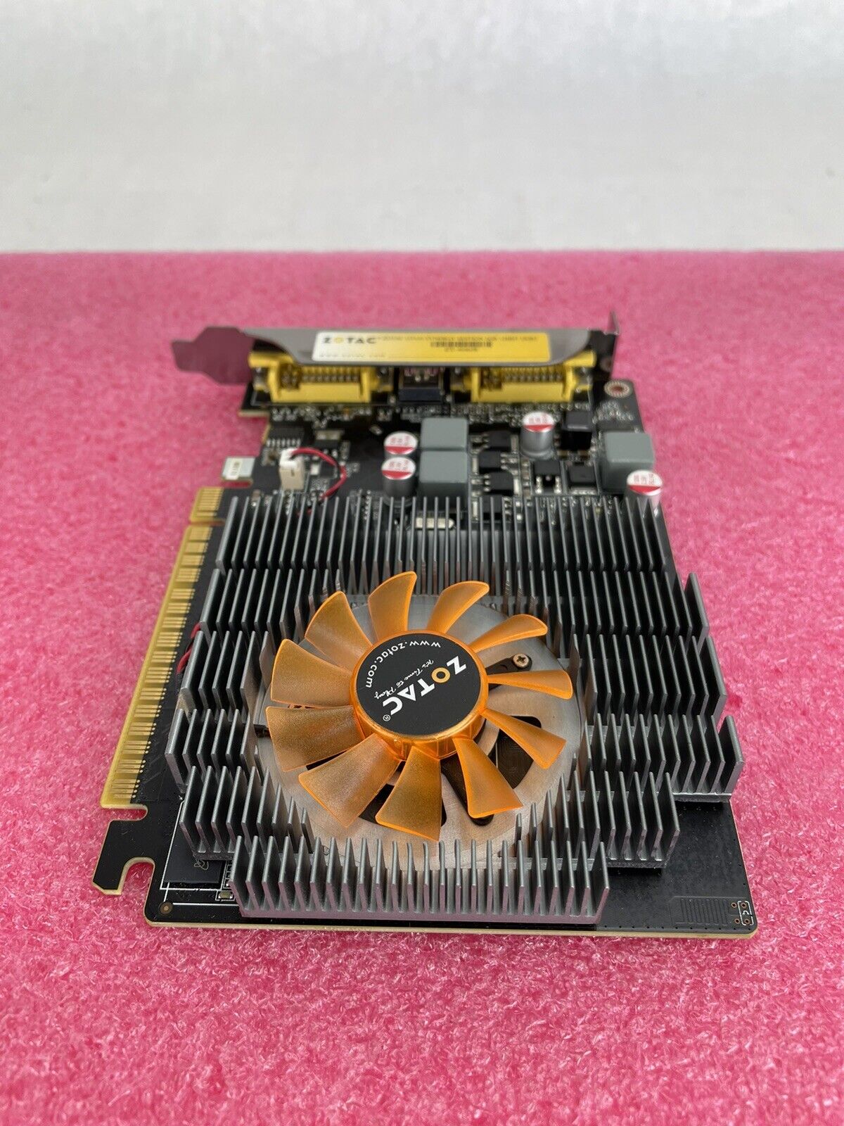 Zotac GT430 Synrgey Edition 2GB 128Bit GDDR3 PCIe Graphics Card