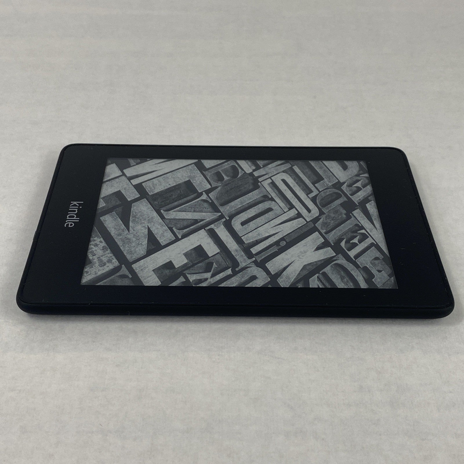 Amazon Kindle Paperwhite PQ94WIF 10th Generation 32GB 6" Wifi Black