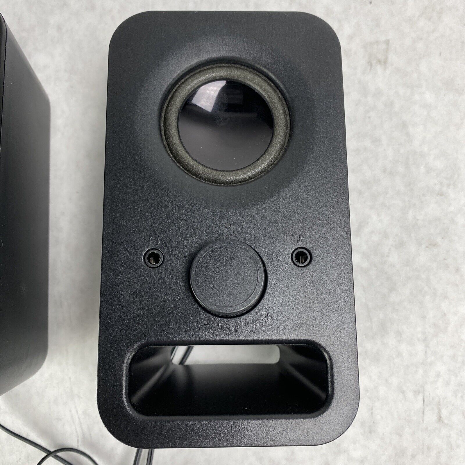 Logitech 2150 Computer Speakers No Subwoofer