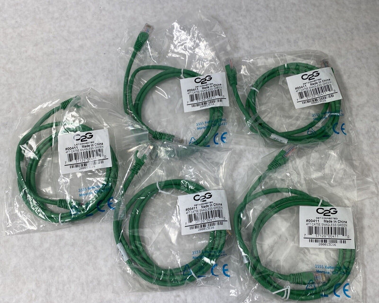 Lot( 5 ) 4ft Green Cat5e C2G 0041 Snagless Unshielded UTP Ethernet Patch Cable